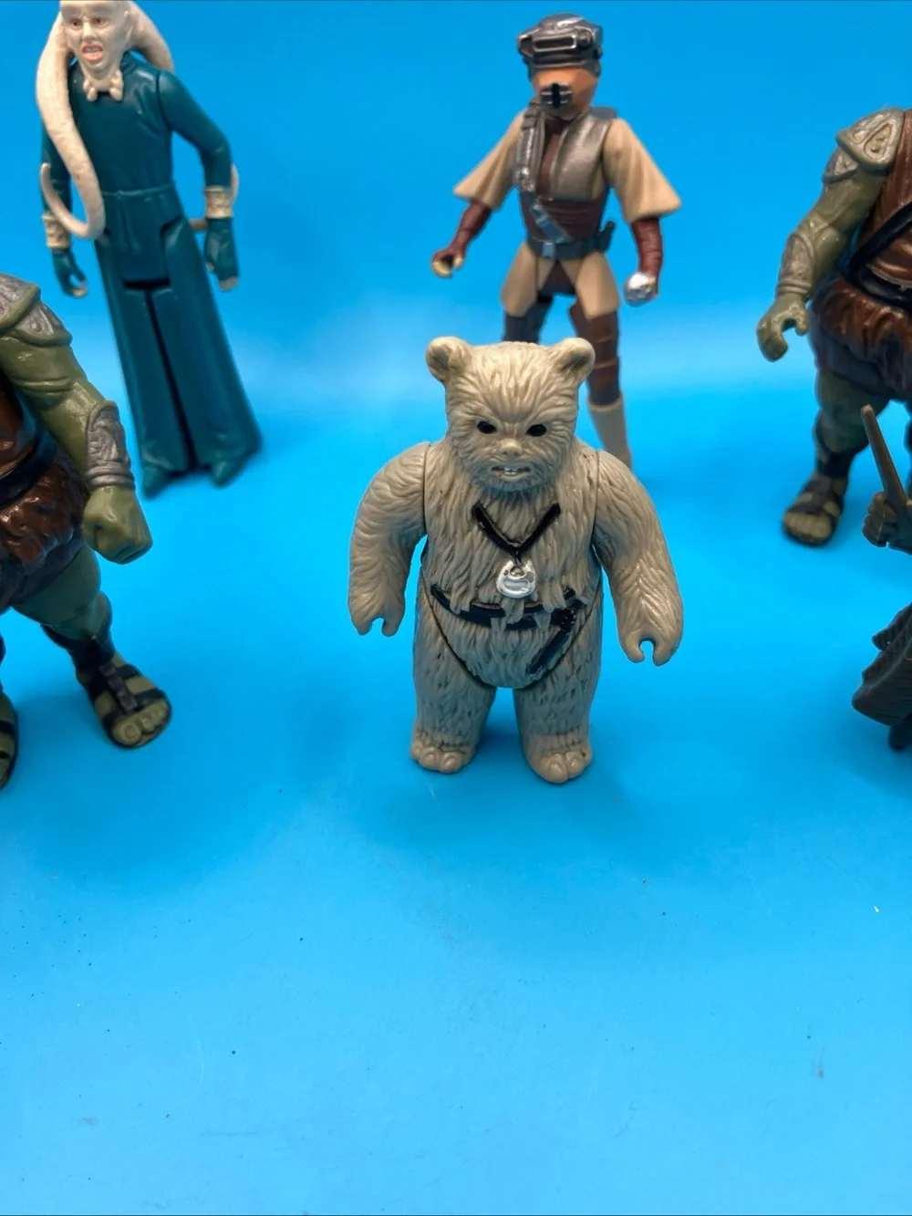 lot of 8 vintage Star Wars Figures